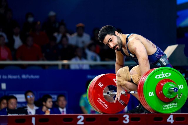 واکنش قهرمان جهان به رکوردشکنی وزنه‌بردار بلغار