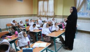 نقش معلمان در ارائه مفاهیم کارآفرینی