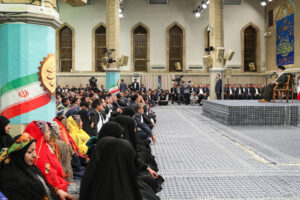 پشتیبانی تمام قد رهبر معظم انقلاب از جامعه کارگری