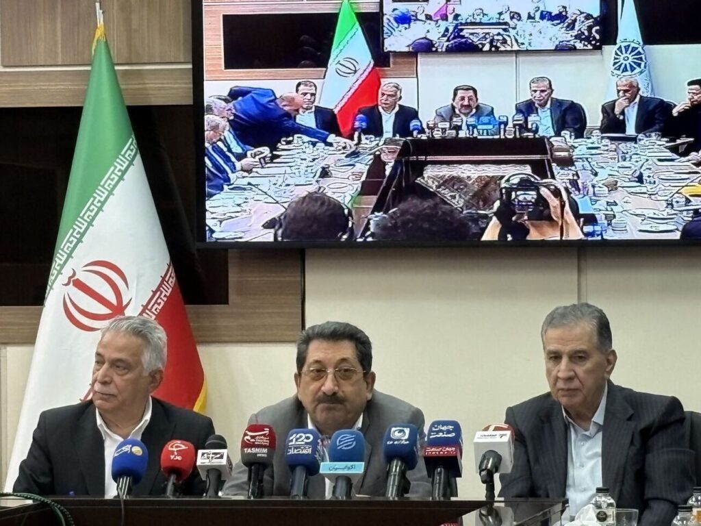 وزیر صمت:مدت زمان بسته حمایت از تولید تمدید می‌شود
