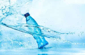 خطرات پنهان آب معدنی