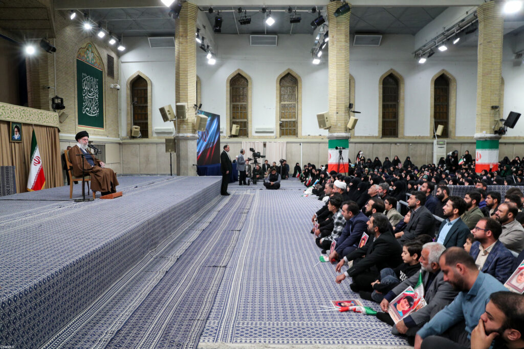 13 آبان روز افتخار و پیروزی است؛ این روز نباید از حافظه ملی پاک شود