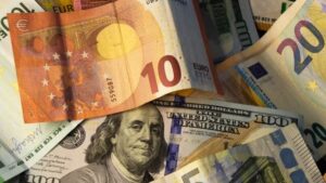 وعده بانک مرکزی در کمیسیون اقتصادی ؛ بازار ارز تثبیت خواهد شد