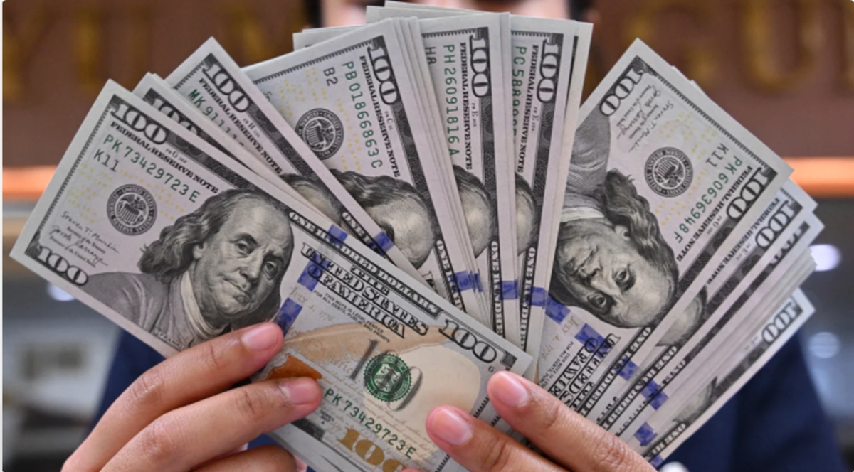 افزایش قیمت دلار و یورو در مرکز مبادله