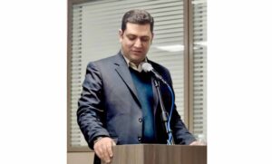 گفت‌وگوی اختصاصی با دکتر بهنگار- بنیان‌گذار شرکت پرتوتاپ رایان؛ وقتی هوش مصنوعی جای خالی هزاران کارشناس را پر می‌کند