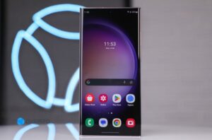 نبرد دو برند اپل و سامسونگ برای جذب مشتری