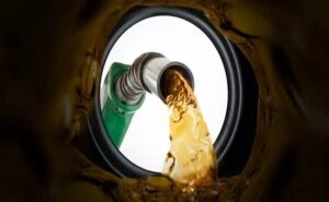 بازی خطرناک بنزینی!