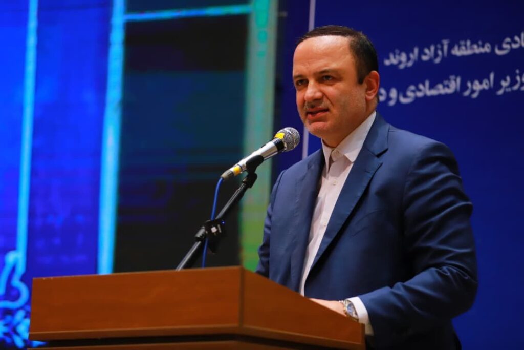 مسرور در نشست با فعالین اقتصادی منطقه آزاد اروند: جایگاه کلیدی مناطق آزاد در توسعه اقتصادی کشور