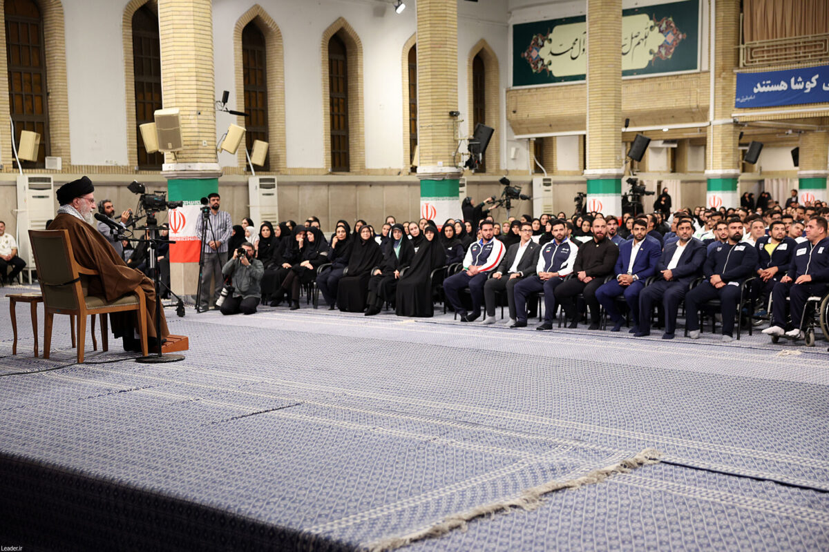 رهبر معظم انقلاب: صهیونیست‌ها انتظار این قدرت تخریب موشک ایرانی را نداشتند