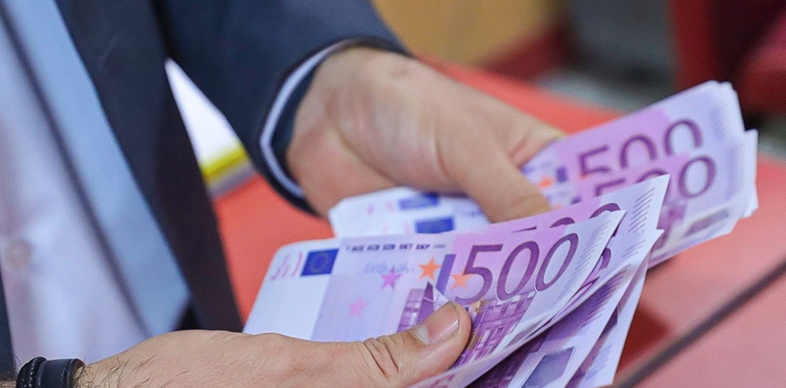 معاملات نقدی بالاتر از ۱۰ هزار یورو در اروپا ممنوع می‌شود