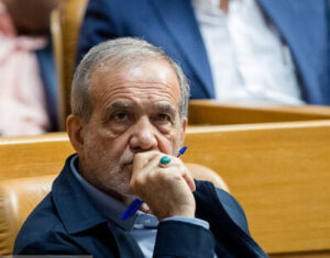 اخطار پزشکیان به خودروسازان