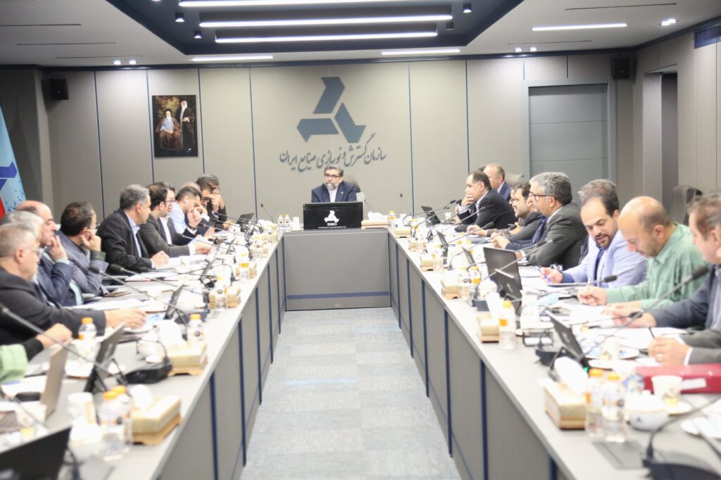 تأکید رئیس هیئت عامل ایدرو بر هم_افزایی و مسوولیت_پذیری اعضای کنسرسیوم برای تکمیل فاز ۱۴ پارس جنوبی