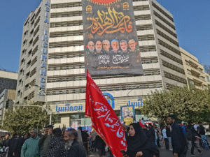 متحد و استوار، مقابل استکبار