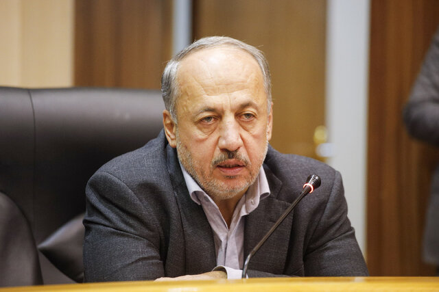 معاون عمرانی وزیر کشور تأکید کرد: ابلاغ ساعت کاری ادارات کشور در فصل زمستان