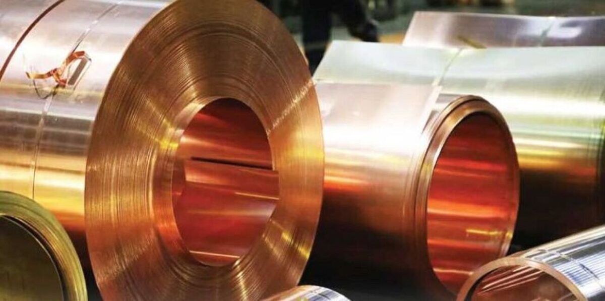 حذف بازار اول مرکز مبادله، صنایع صادراتی را تقویت میکند