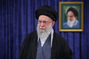 حضرت آیت الله خامنه‌ای: ۲۲ بهمن دشمن را مأیوس کنید