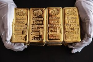 در بازارهای جهانی؛ قیمت طلا صعودی ماند